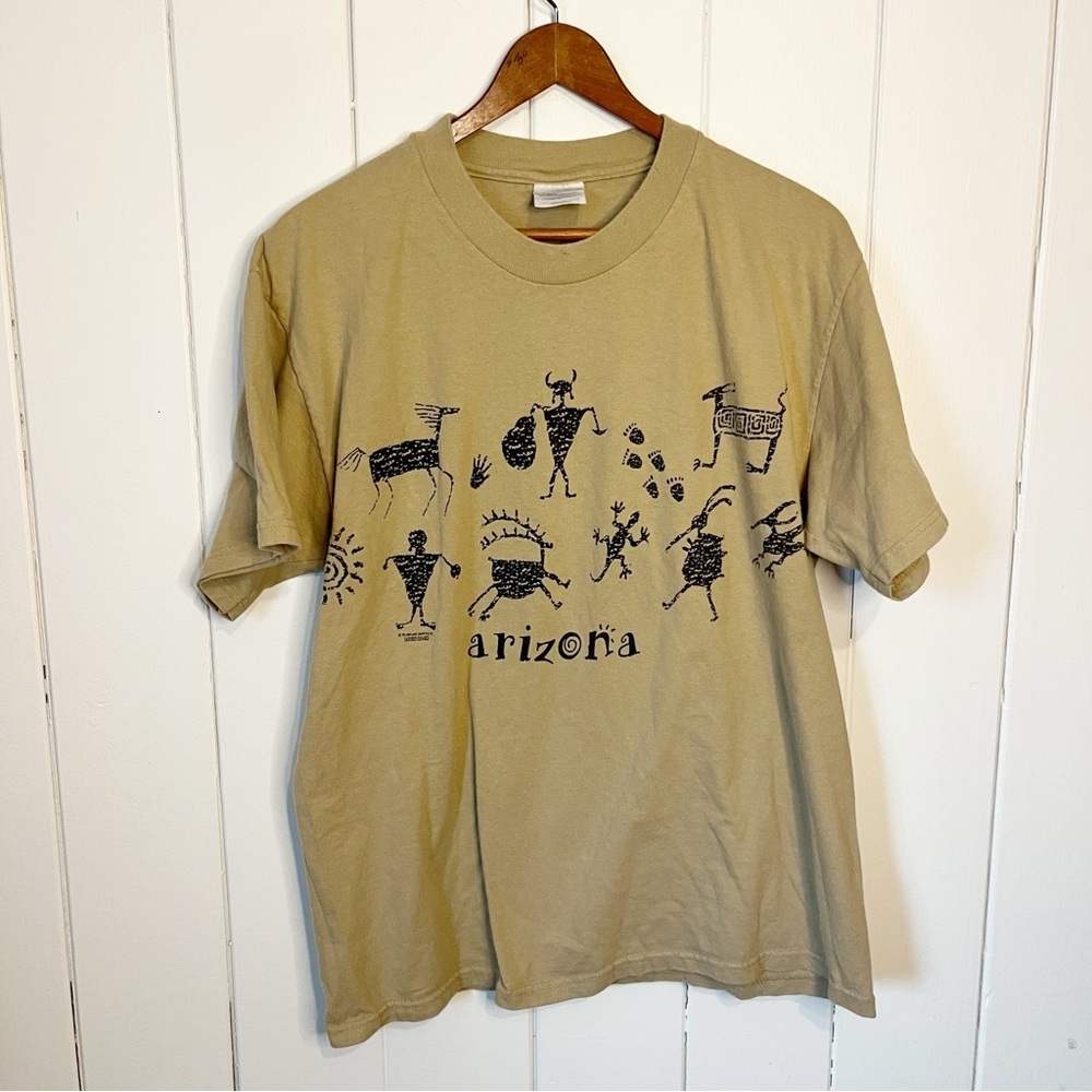 Vintage Arizona Petroglyph Graphic T-Shirt. Size Large.
